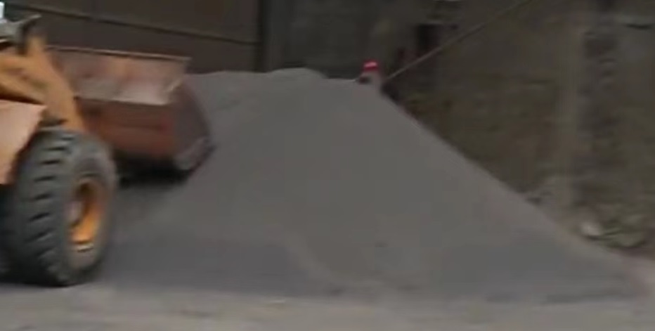 钛精矿 